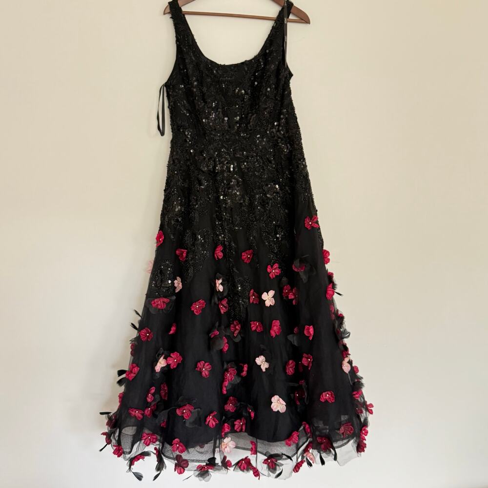 NEW Mag Duggal Sequin Floral Appliqué 3D FlowersBlack Midi Dress Size 10 - Picture 6 of 15